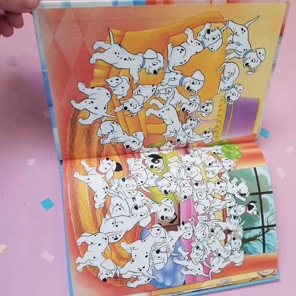 1995 Vintage Disney 101 Dalmatians Book - Picture 8 of 8